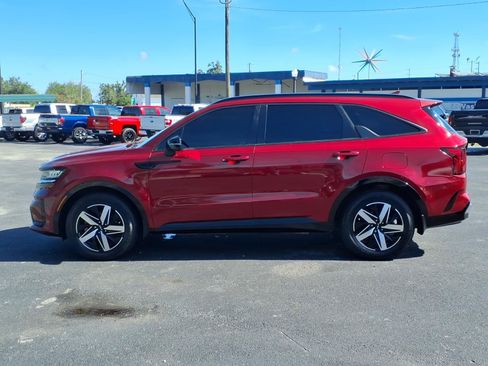 Used 2023 Kia Sorento S w/ Panoramic Sunroof Package FWD image 2