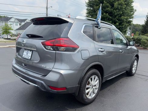Used 2018 Nissan Rogue SV AWD/4WD image 6