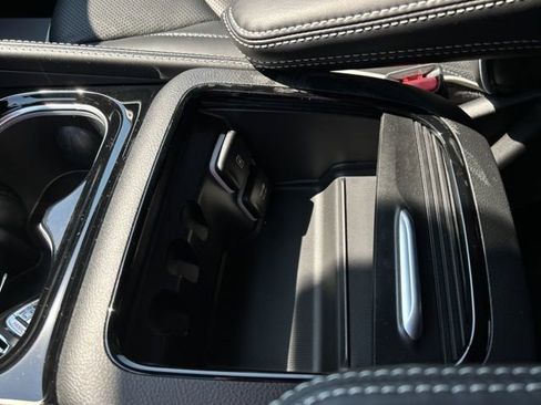 New 2026 Chrysler Pacifica Limited AWD/4WD image 52