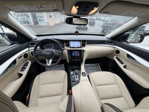 Used 2019 INFINITI QX50 Essential w/ Premium Heat Package image 22