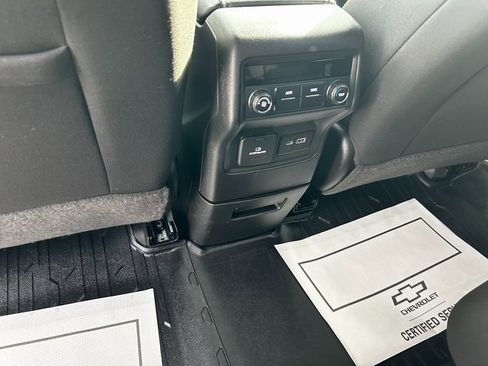 Used 2021 GMC Acadia SLE image 38