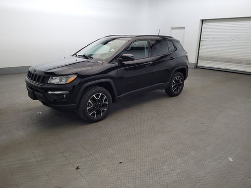 Used 2019 Jeep Compass Sport AWD/4WD image 2