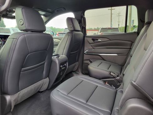 New 2027 Chevrolet Traverse LT w/ Midnight/Sport Edition AWD/4WD image 25