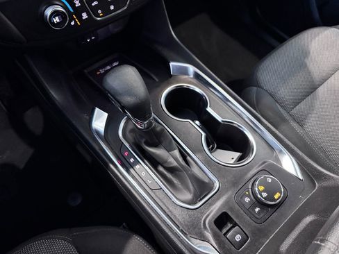 Certified 2023 Chevrolet Traverse LT image 24