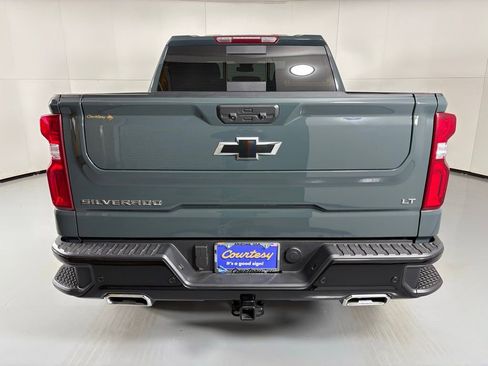 Used 2025 Chevrolet Silverado 1500 LT Trail Boss w/ Convenience Package II image 8