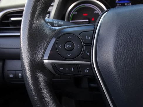 Certified 2021 Toyota Camry LE image 36