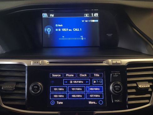 Used 2015 Honda Accord EX image 25