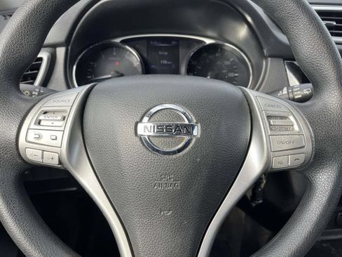 Used 2014 Nissan Rogue S FWD image 14