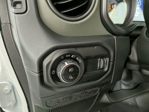 New 2026 Jeep Gladiator Mojave AWD/4WD image 17