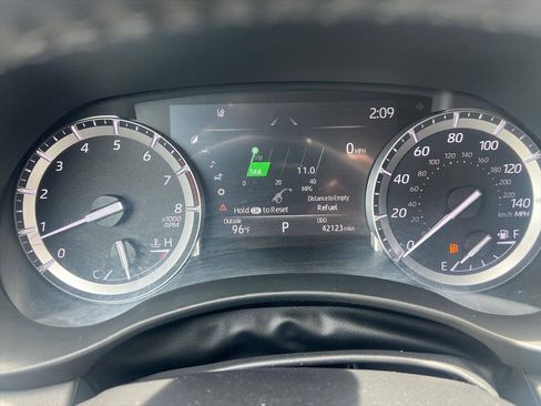 Used 2022 Toyota Highlander XSE AWD/4WD image 12