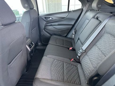 Used 2018 Chevrolet Equinox LT image 23