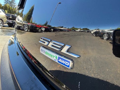 Used 2020 Ford Edge SEL image 7