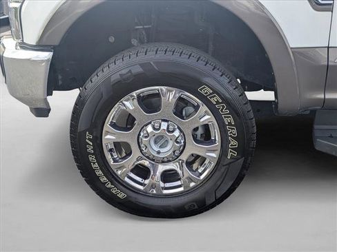 Used 2022 Ford F250 Lariat w/ Chrome Package image 22