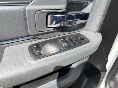 Used 2019 RAM 1500 Express RWD image 13