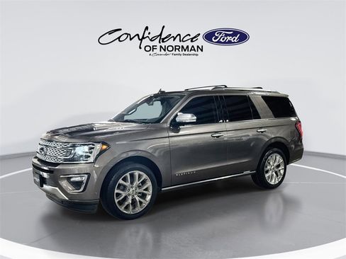 Used 2018 Ford Expedition Platinum image 4