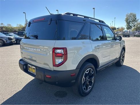 New 2025 Ford Bronco Sport Outer Banks w/ Outer Banks Tech Package+ image 6