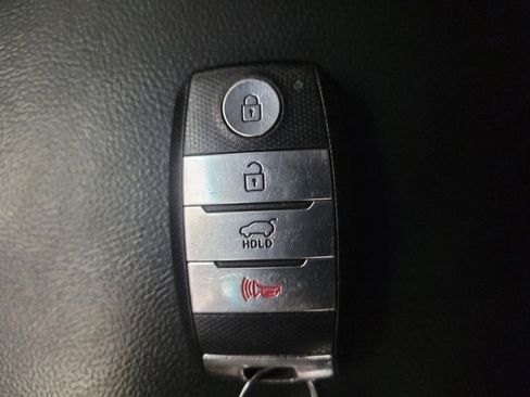 Used 2020 Kia Sorento EX FWD image 32