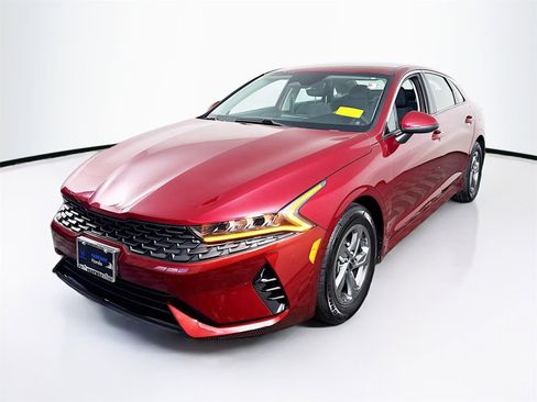 Used 2023 Kia K5 LXS image 3