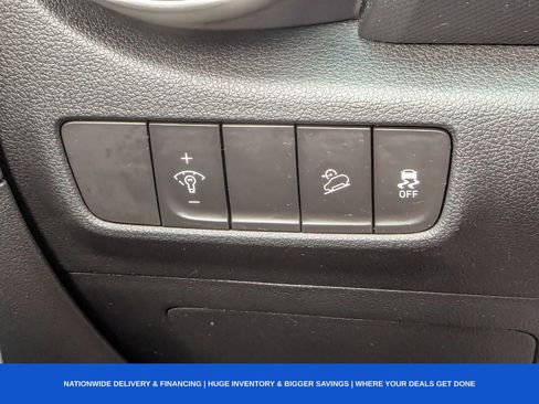 Used 2022 Hyundai Kona SE image 40