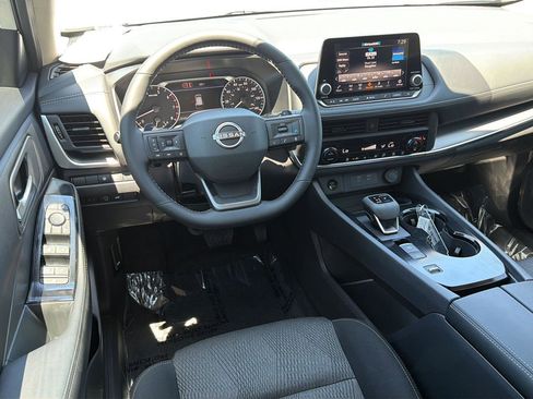New 2026 Nissan Rogue SV w/ Cold Weather Package FWD image 18