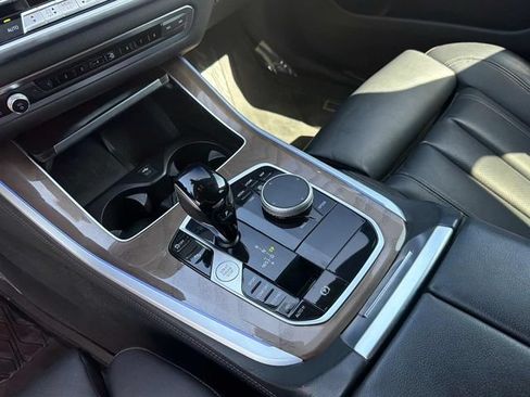 Used 2022 BMW X5 xDrive40i w/ M Sport Package AWD/4WD image 30