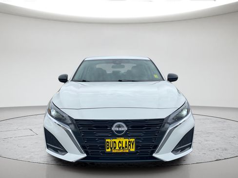 Used 2025 Nissan Altima 2.5 SV FWD image 8