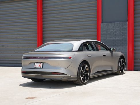 Used 2024 Lucid Air Touring AWD/4WD image 10