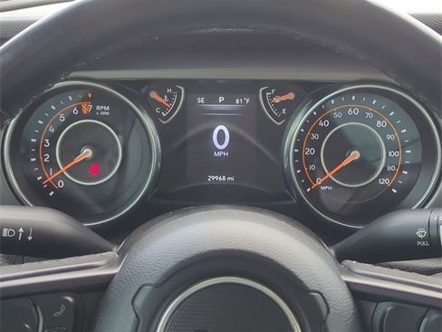 Certified 2021 Jeep Gladiator Willys image 16