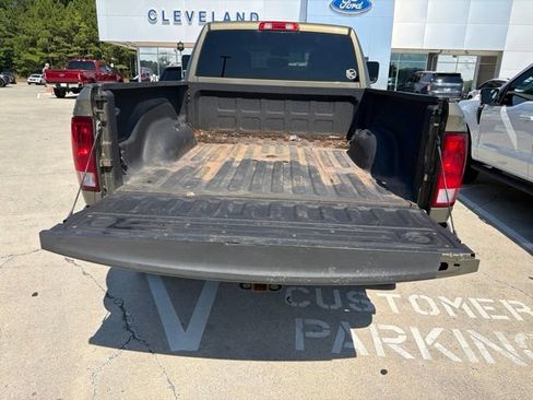 Used 2015 RAM 2500 Tradesman w/ Chrome Appearance Group AWD/4WD image 22