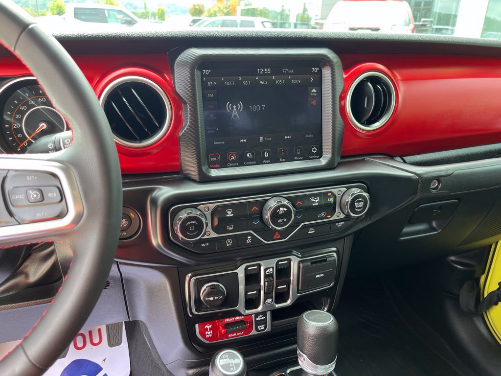 Used 2023 Jeep Gladiator Rubicon w/ Trailer Tow Package AWD/4WD image 10
