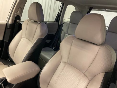 Used 2023 Subaru Forester Limited AWD/4WD image 10