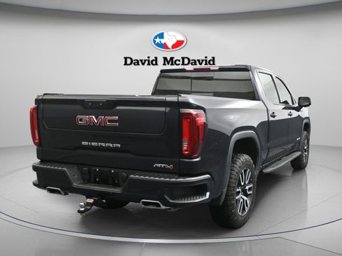 Used 2022 GMC Sierra 1500 AT4 w/ AT4 Premium Package AWD/4WD image 8