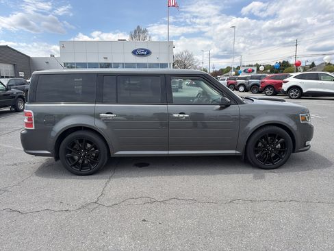 Used 2019 Ford Flex Limited w/ Equipment Group 303A AWD/4WD image 2