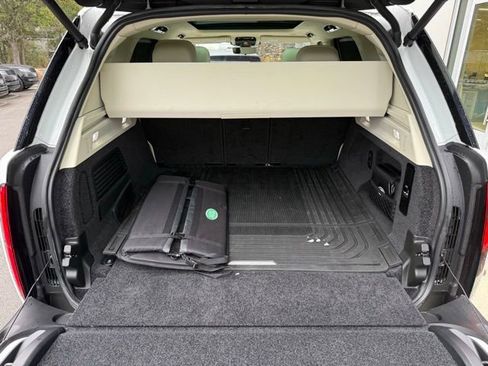 Certified 2023 Land Rover Range Rover SE image 36