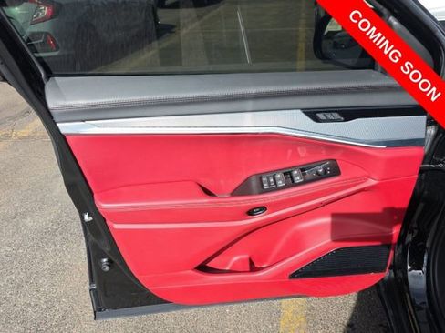 Used 2024 Jeep Wagoneer Launch Edition image 9