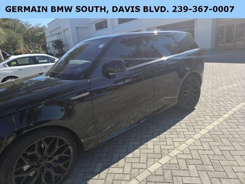 Used 2023 Land Rover Range Rover Sport SE Dynamic image 4