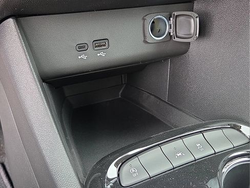 New 2026 Buick Encore GX Sport Touring w/ Comfort Package FWD image 18