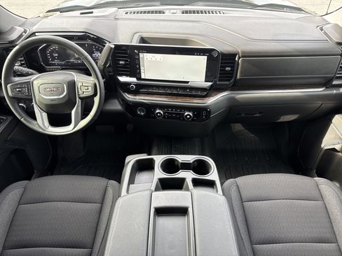 Used 2024 GMC Sierra 1500 Elevation image 28