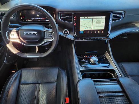 Used 2023 Jeep Wagoneer Series II image 11