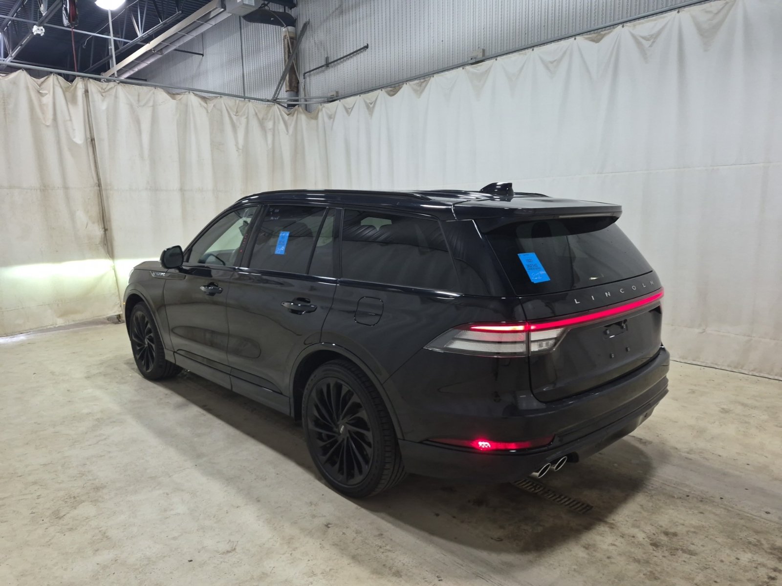 Used 2025 Lincoln Aviator Reserve w/ Equipment Group 201A AWD/4WD image 5