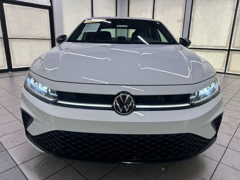 Used 2025 Volkswagen Jetta Sport FWD image 12