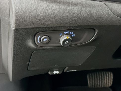 Used 2025 Buick Encore GX Preferred image 17