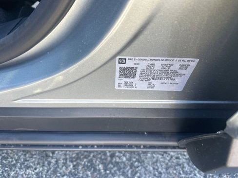 New 2026 Chevrolet Equinox LT w/ Convenience Package II image 37