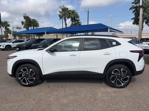 New 2026 Chevrolet Trax RS w/ Driver Confidence Package FWD image 3