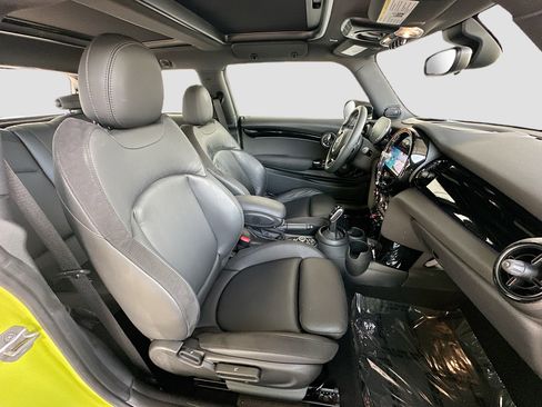 Certified 2023 MINI Cooper S FWD image 29
