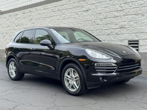 Used 2014 Porsche Cayenne S AWD/4WD image 18