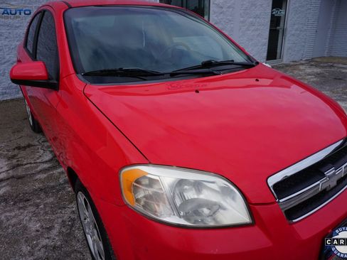 Used 2011 Chevrolet Aveo LT image 7