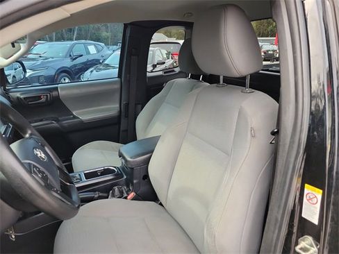 Used 2019 Toyota Tacoma SR image 15