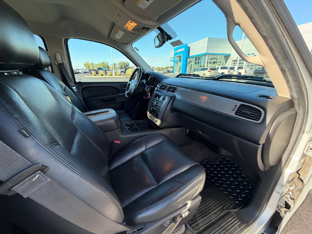 Used 2013 Chevrolet Silverado 1500 LTZ w/ LTZ Plus Package AWD/4WD image 19