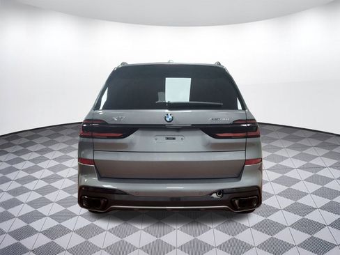 Used 2026 BMW X7 xDrive40i w/ M Sport Package image 10